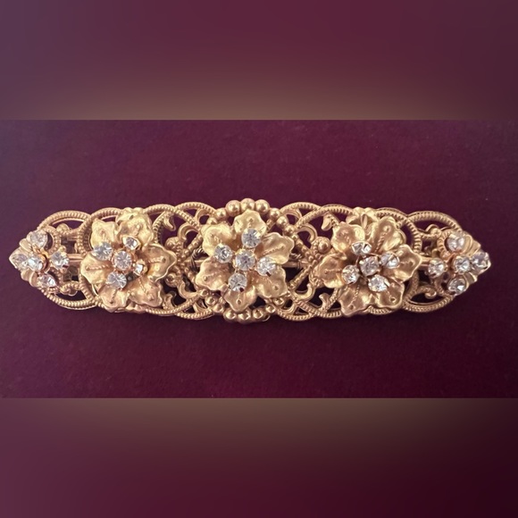 Miriam Haskell Brooch - Picture 1 of 5